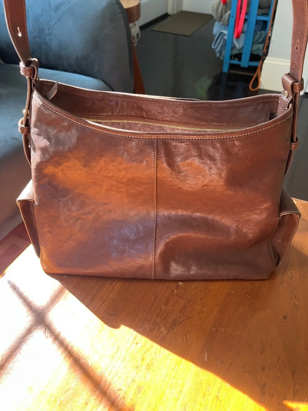 Songmont Yore Hobo Medium Sandal